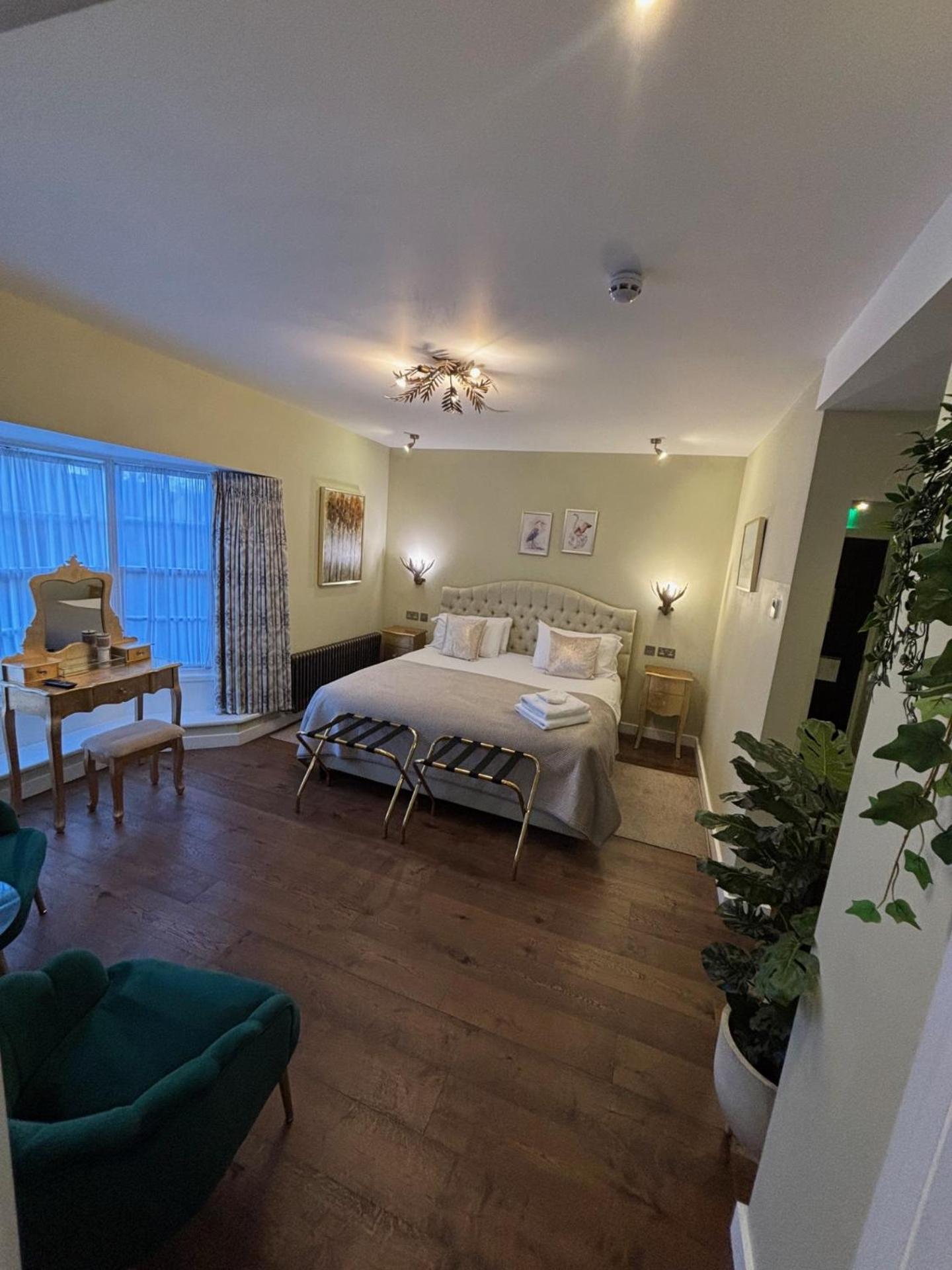 The Cherry Tree Hotel Kingston Blount ภายนอก รูปภาพ